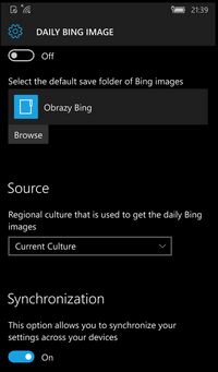 Dynamic Theme allows Windows 10 Mobile Lock Screen 