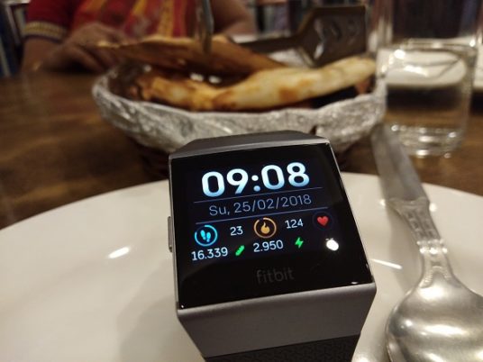 fitbit ionic pc world