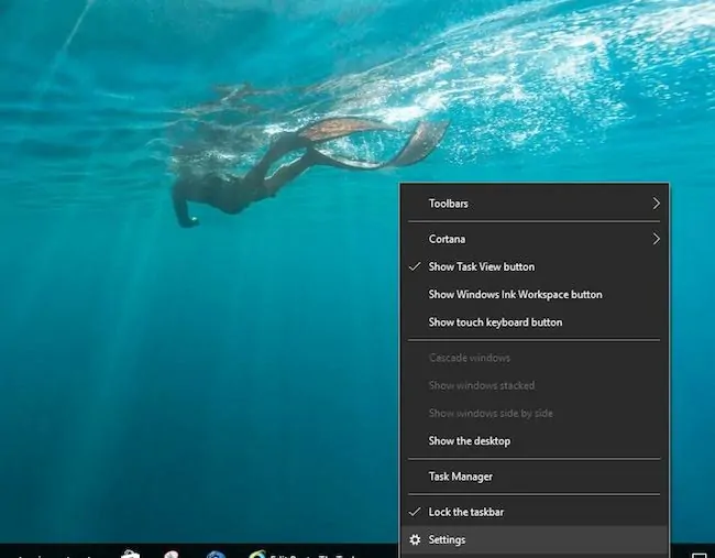 How to Customize and Tweak System Tray Icons in Windows 10